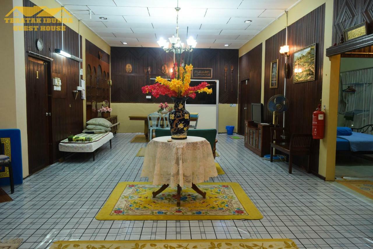 Teratak Ibunda Guest House Kota Bharu Exterior foto